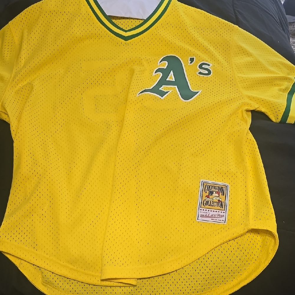 Mitchell & Ness Yellow Jersey Classic Design
